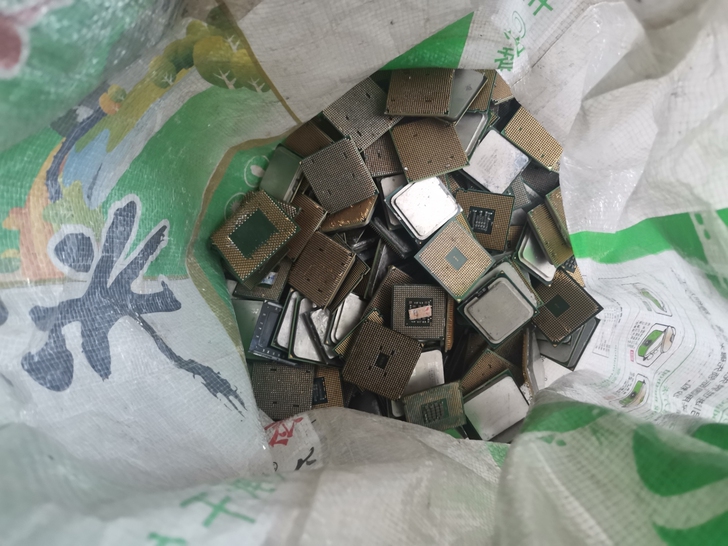 老电脑拆下了的CPU大部分是AMD的，绝对...