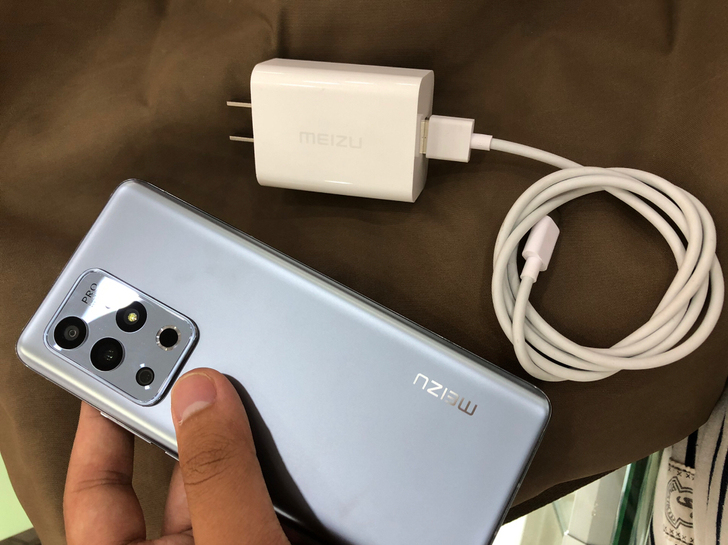魅族18pro 8+256g 银 单机带原...