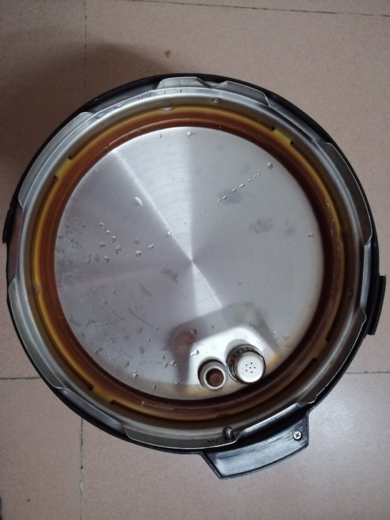 自用美的电压力锅（新煲胆，使用正常）转，八...