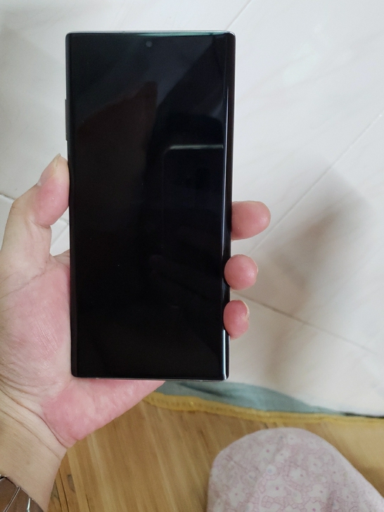 三星note10+.美版全网，成色靓，小瑕...
