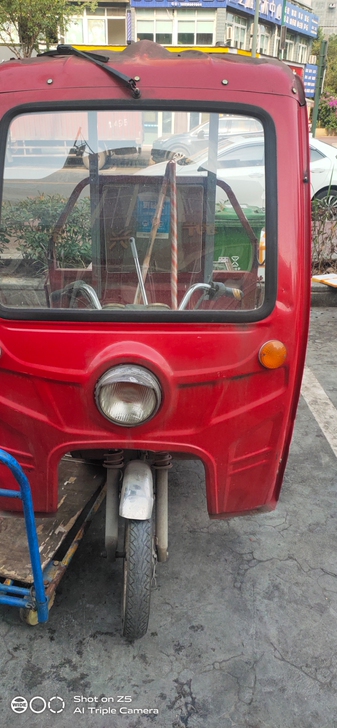 电动三轮车  没有电池   便宜处理