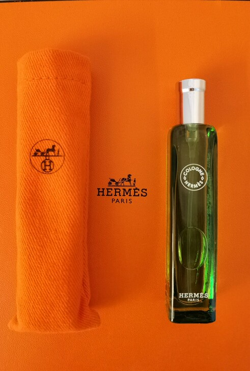 爱马仕香水，粉红葡萄柚古龙香味。