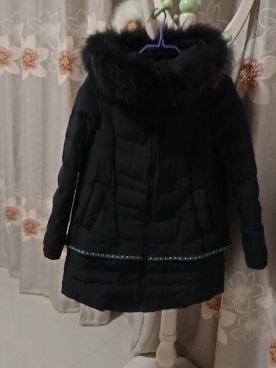 女式羽绒服9成新