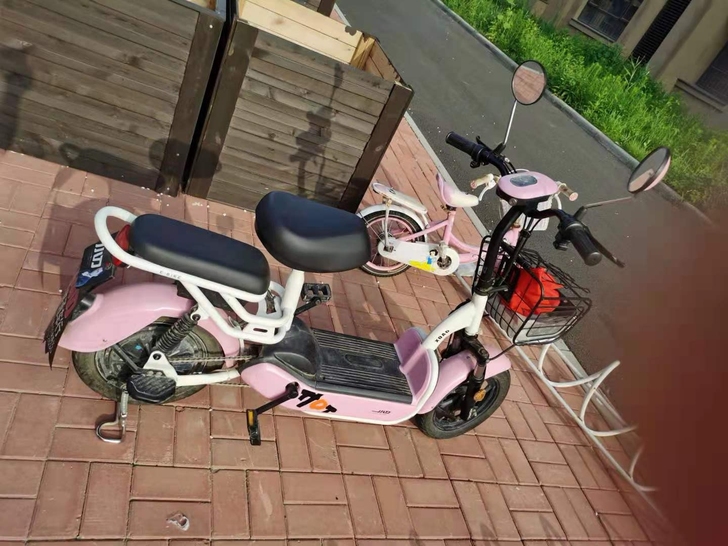 小刀电动车，九成新，没怎么骑，2019年下...