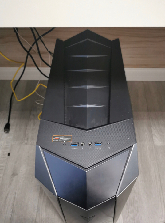 机械师I7 10700+16G内存台式主机...