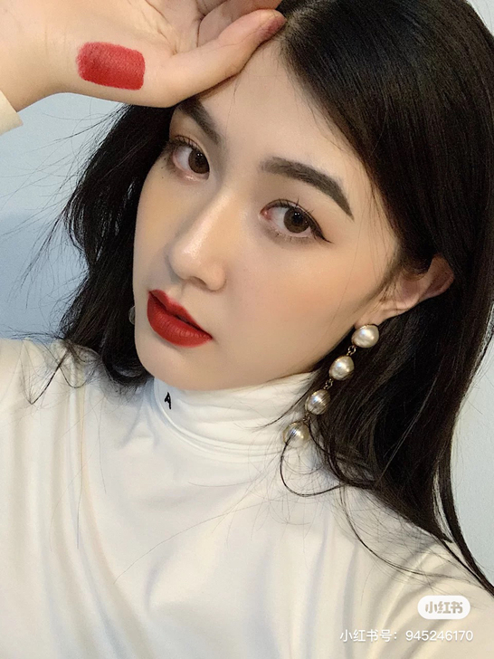 3ce哑光蓝调正红口红215