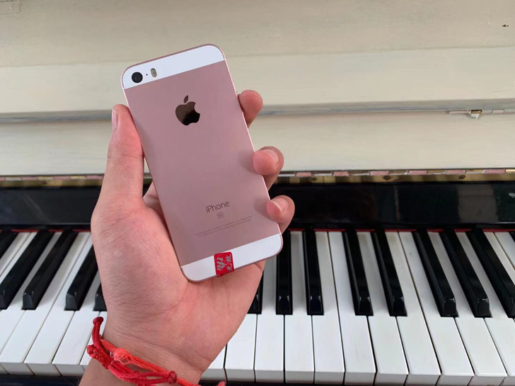 激活未使用iphonese一代32g原装苹...