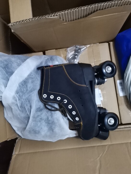 38码滑轮鞋