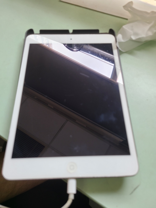 Ipadmini2苹果。16g 无拆无修。...