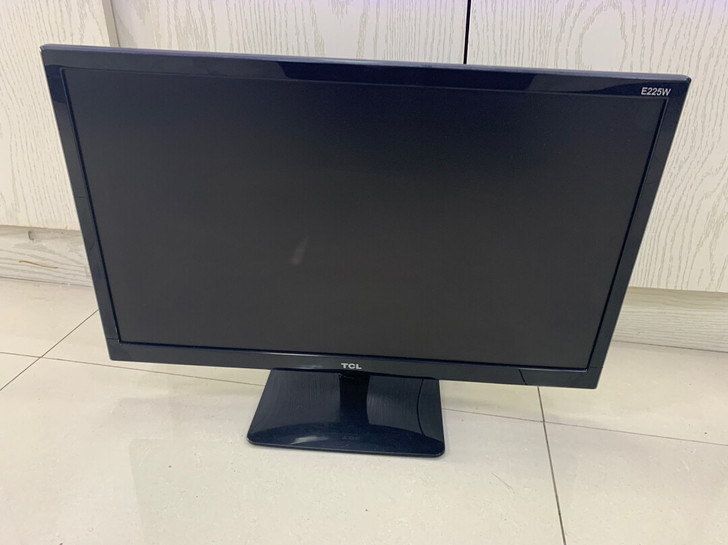 TCL精品22寸显示器