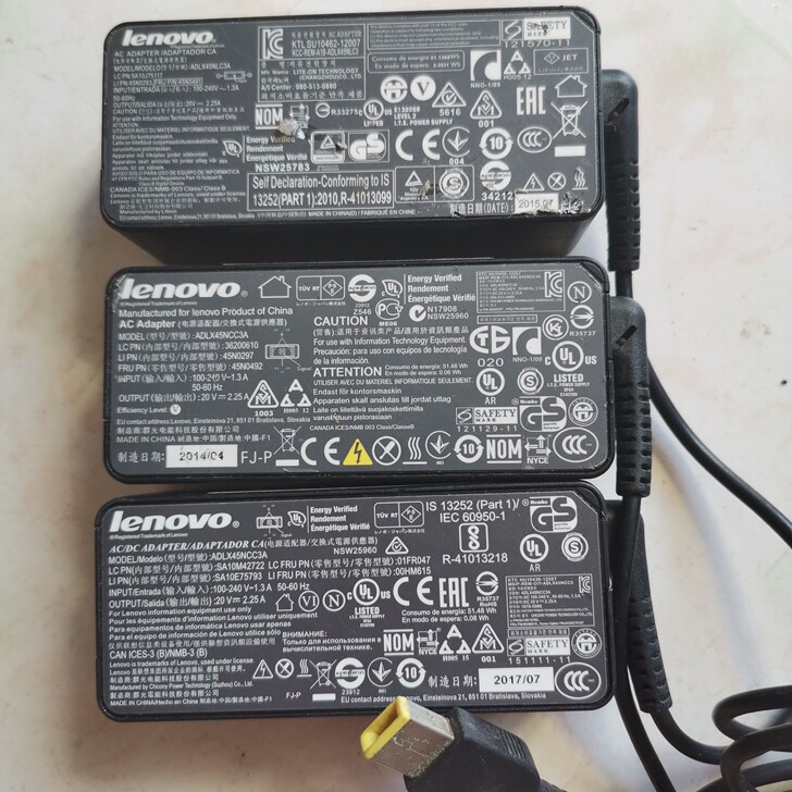 二手原装45W电源适配器联想20v2.25...