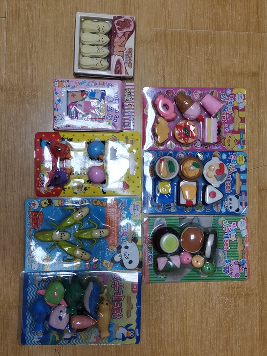 食物仿真橡皮，全部买下可以小刀，差不多就卖...