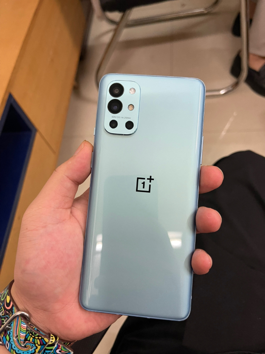 一加9r 8256G 准新单机 使用10几天