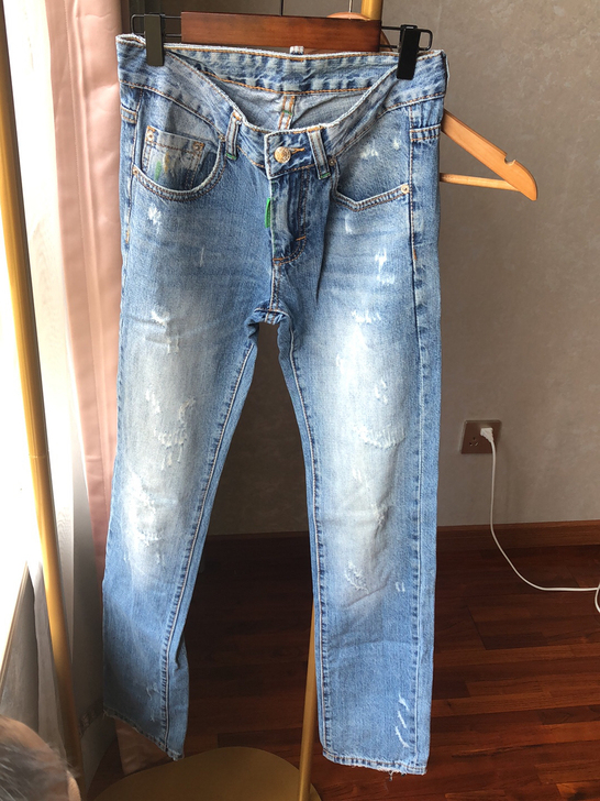 男士休闲牛仔裤做旧效果