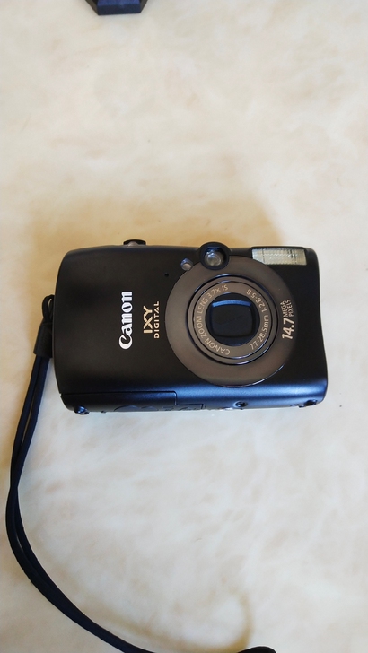 佳能ixus980数码相机，外观成色很好功...