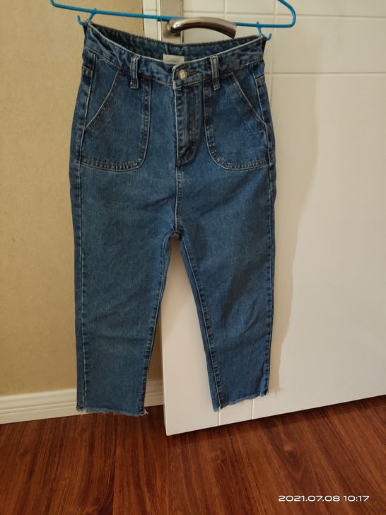 牛仔裤女，S码，九成新
