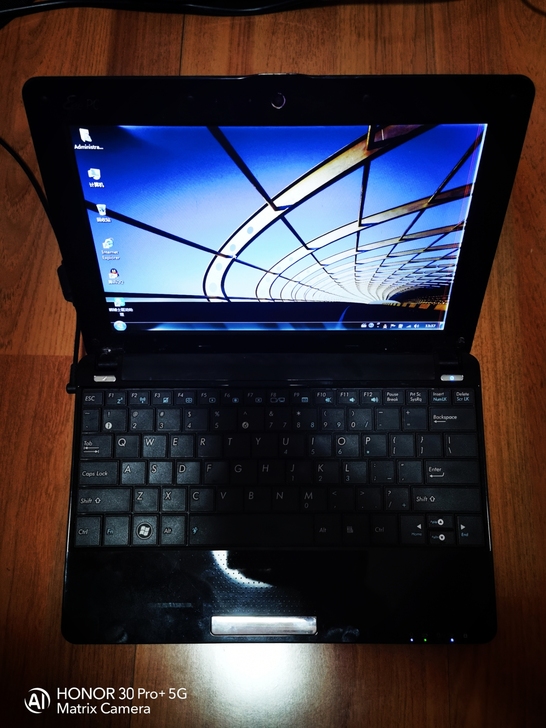 华硕ASUS贝壳EeePC 1005HA笔...
