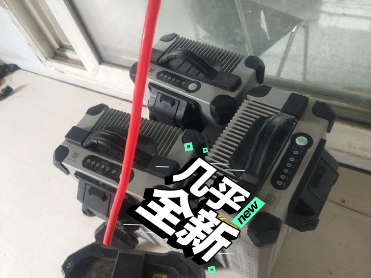 出极飞P80电池多块，100左右循环