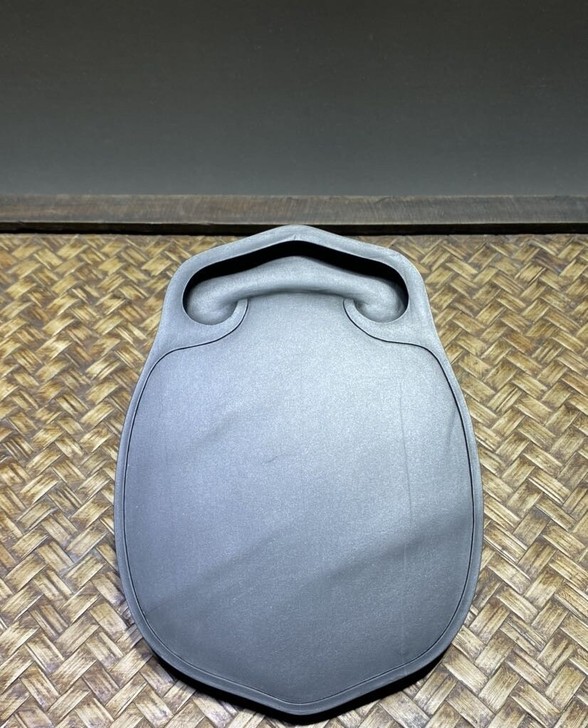 老坑极品歙砚 水舷坑眉纹 蝉形砚