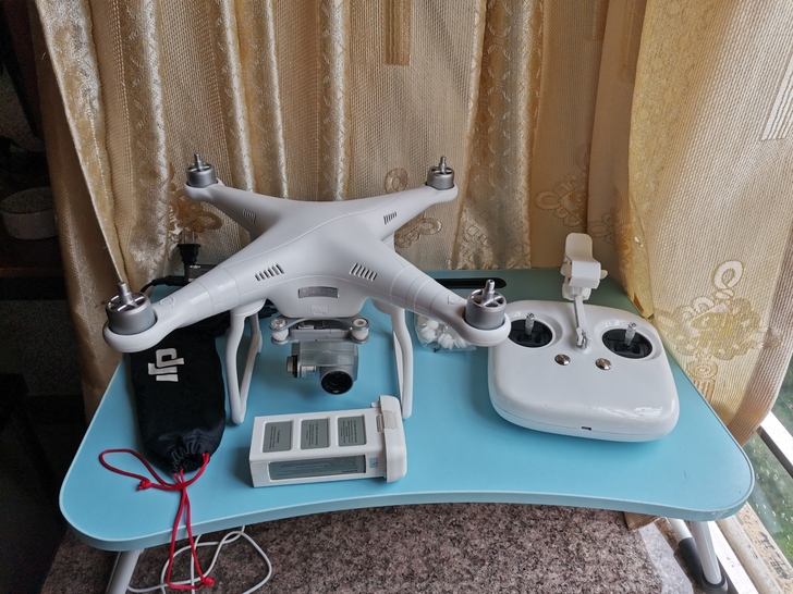 大疆精灵phantom3s
