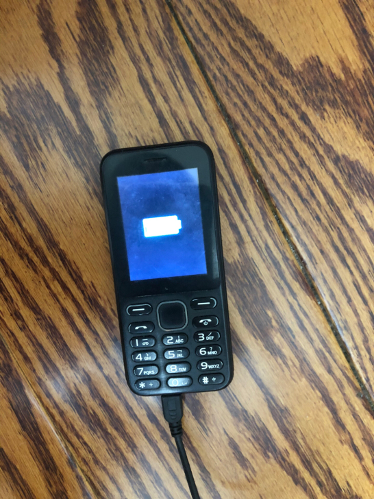 电信中兴守护宝老年机手机一个，功能正常，无...