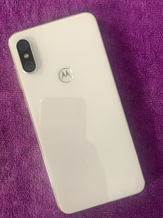 摩托罗拉P30 6+64G内存手机成色很新