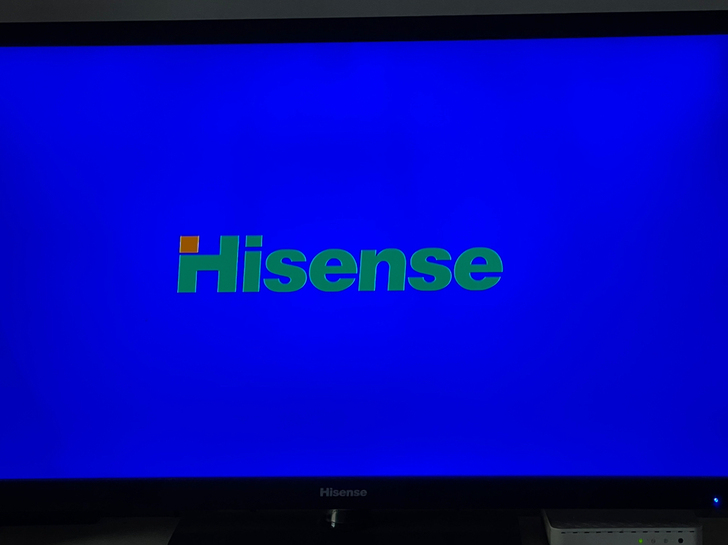 42寸海信液晶电视，七八年前买的，质量杠杠...