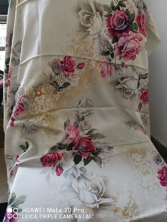 古玉老料天染琼瑶重缎（亮缎）