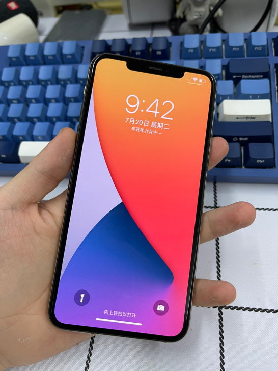 iphone 11promax64黑解无锁...