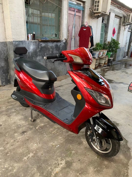 正规车行常年出售各种名牌2手电动车，雅迪....