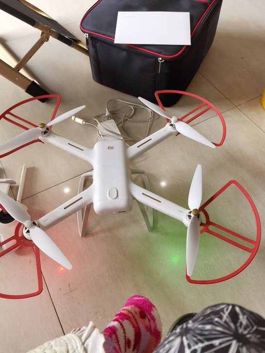 小米4k航拍二手物品无质量问题售出不退
