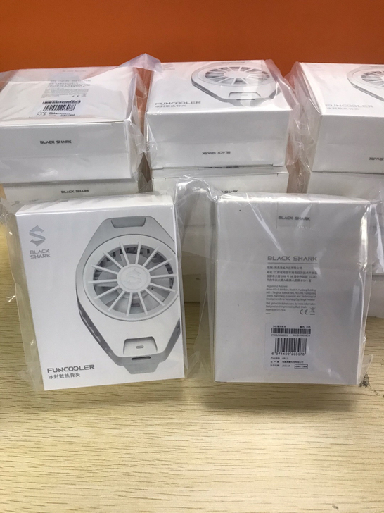 小米黑鲨冰封散热器，全新！中通包邮到家！适...
