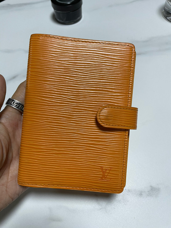 lv/路易威登水波纹笔记本，正品