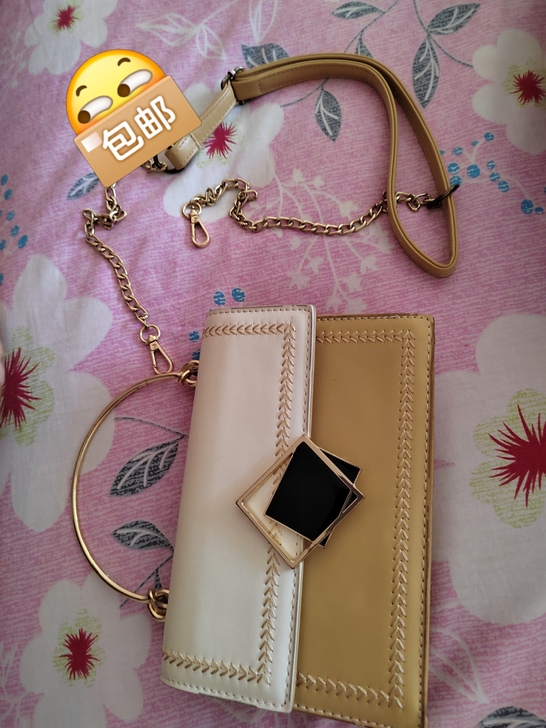 女士浅色裸色两用方包，时尚百搭款，可手提可...