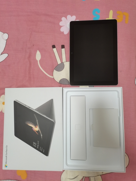 全新surface go，就拆开用过一次，...