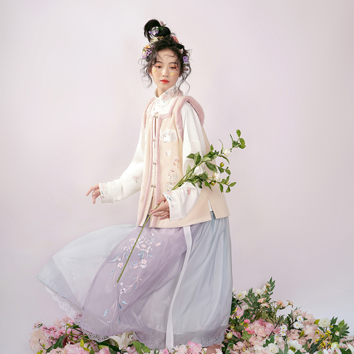 汉尚华莲苏达明制汉服女秋冬正品原创刺绣立领...