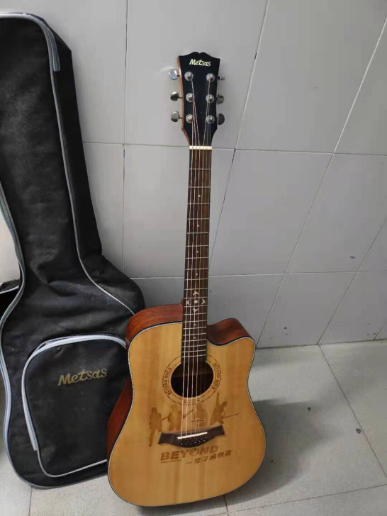 地点东莞长安。原价600入的，低价出，只有...