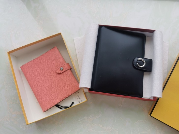 Fendi芬迪全新手账本笔记本护照本