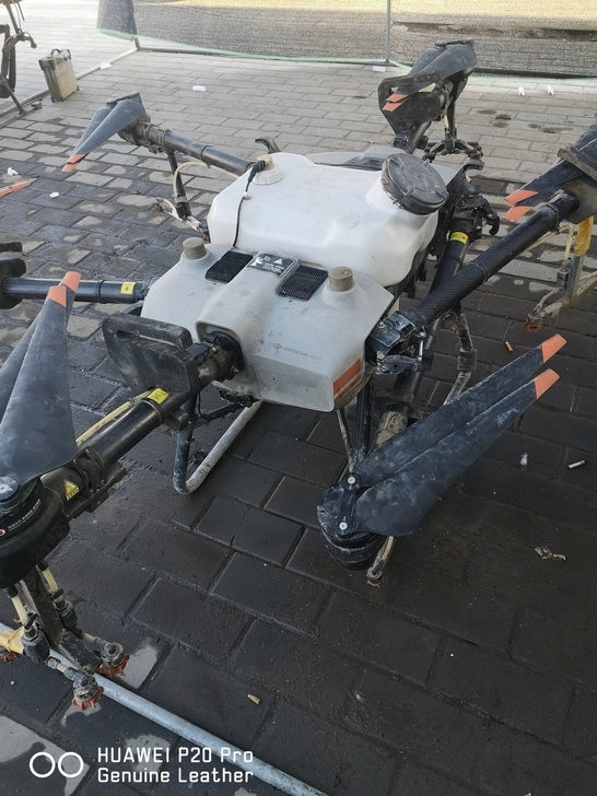 大疆t30.两电一播撒2万8.全能充电站。...