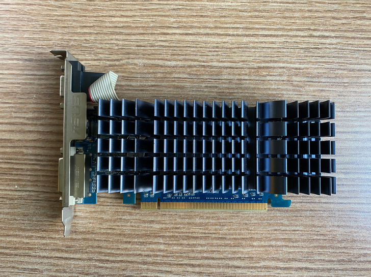 华硕gt620 2g 电脑显卡 亮机卡