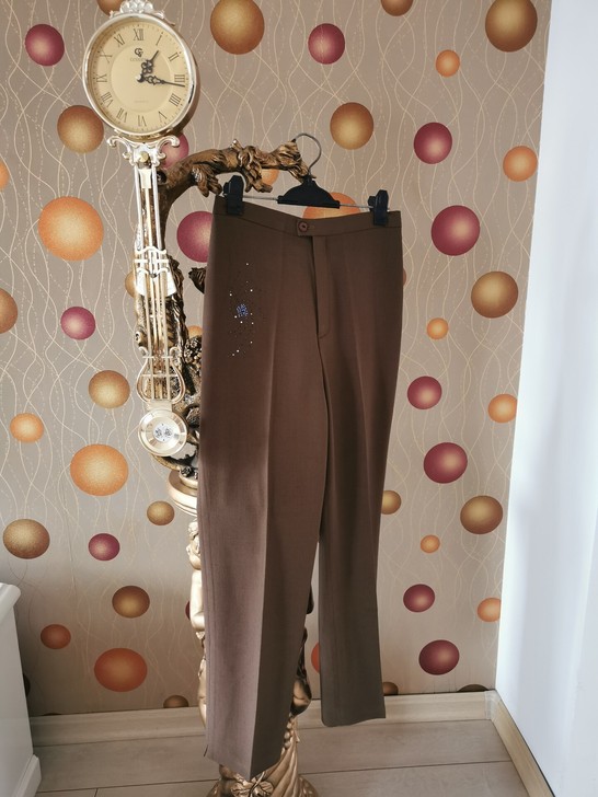 小脚咖色纱裤，腰围32cm，裤长93cm