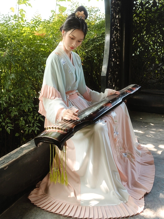 出   重回汉唐原创正品汉服女春青依国风晋...