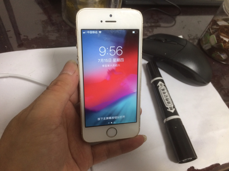 苹果iphone 5s手机，双4g网络，内...
