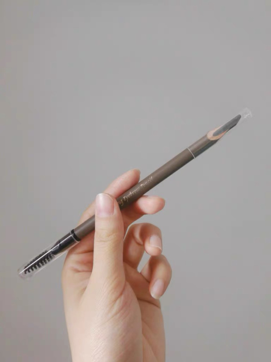全新正包邮！！Judydoll橘朵砍刀眉笔...