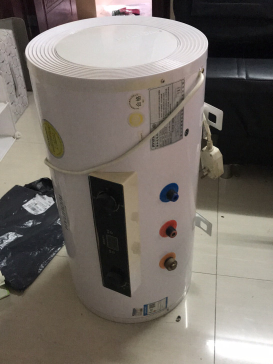 9.9成新桶装热水器插电安全