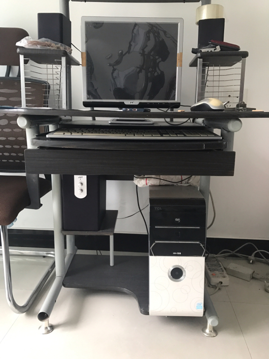 TCL品牌台式机电脑 我爸打牌用的电脑，闲...