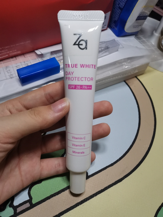 za姬芮隔离霜 仅试用 基本全新 28非偏...