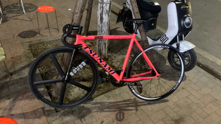 海啸死飞 车架52码，图片该有的都有，内外...