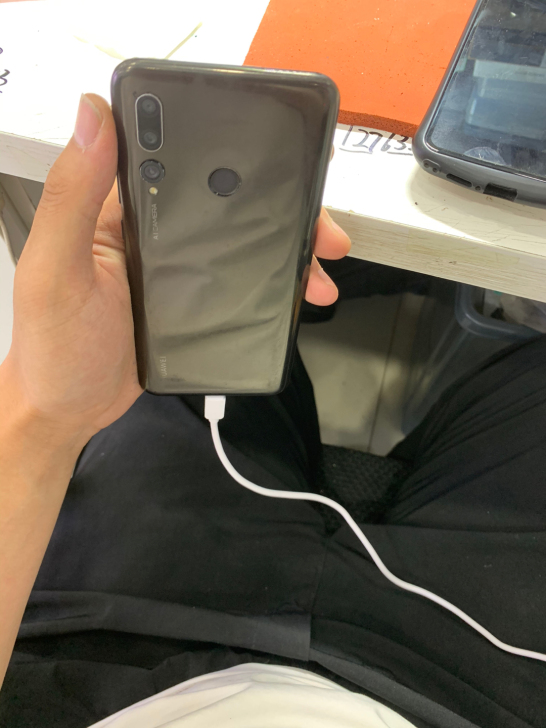 华为畅享9s纯原拆机主板，主板4加128，...