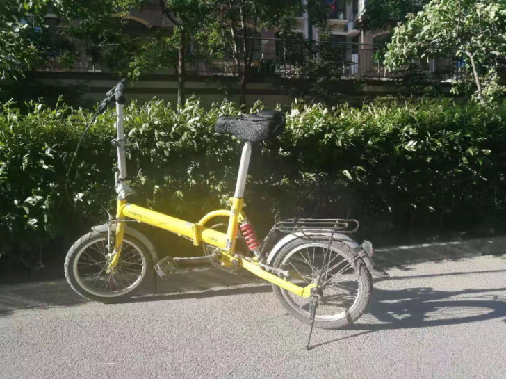 折叠自行车 9新 无任何毛病 可小刀
